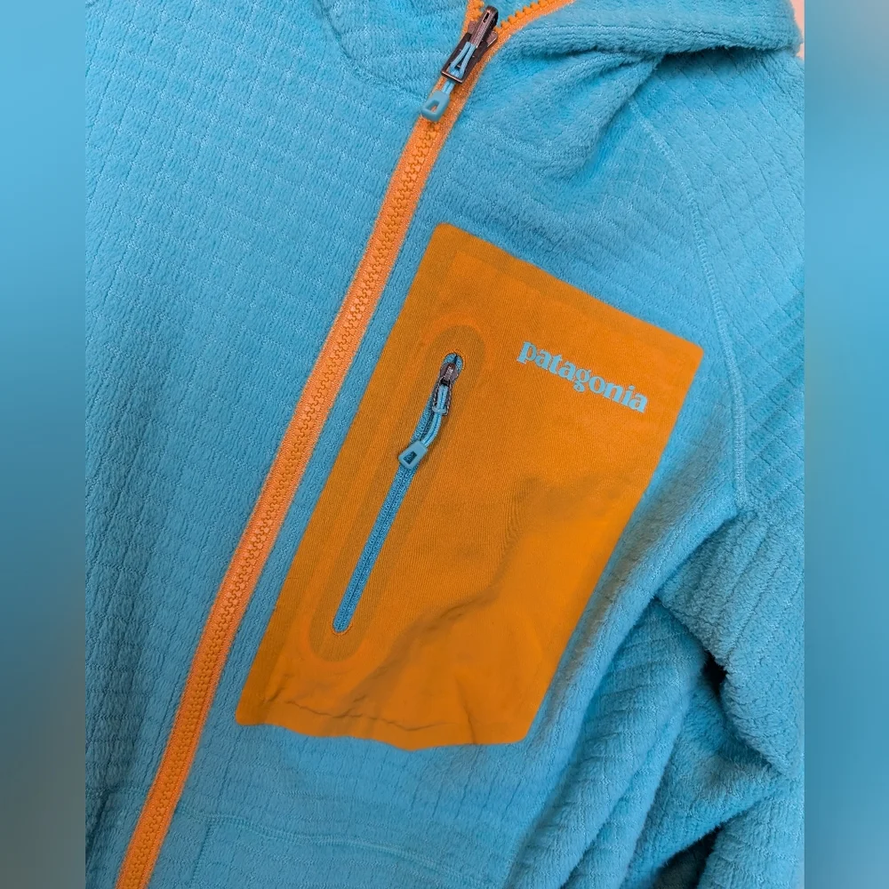 Reversible Patagonia Full Zip, Aqua With Mango Accents, Size M-L - Picture 8 of 13